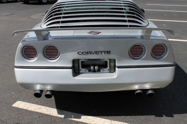 1988 Chevrolet Corvette - photo 10