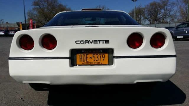 1988 Chevrolet Corvette - photo 11