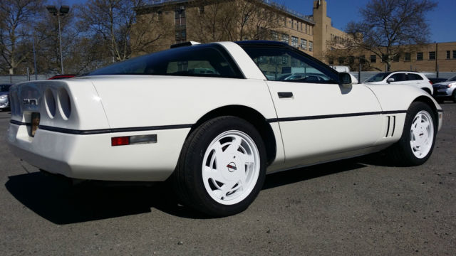 1988 Chevrolet Corvette - photo 3