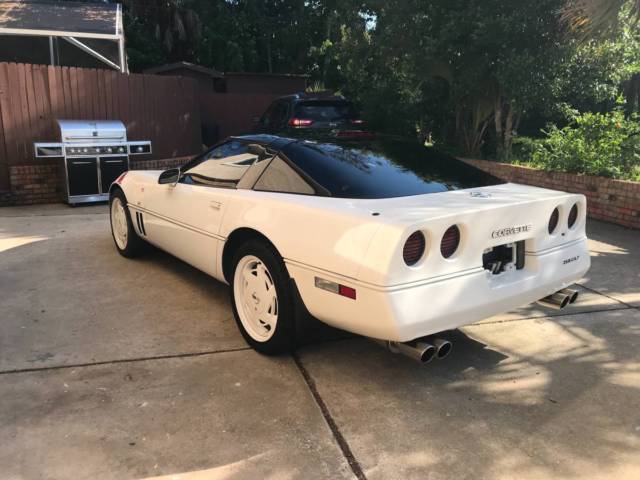 1988 Chevrolet Corvette - photo 3