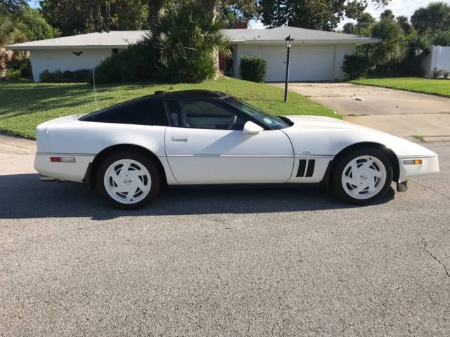 1988 Chevrolet Corvette - photo 8