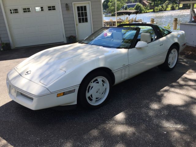 1988 Corvette Manual Shift 35th Anniversary Edition Convertible 76k! 1988 Chevrolet Corvette