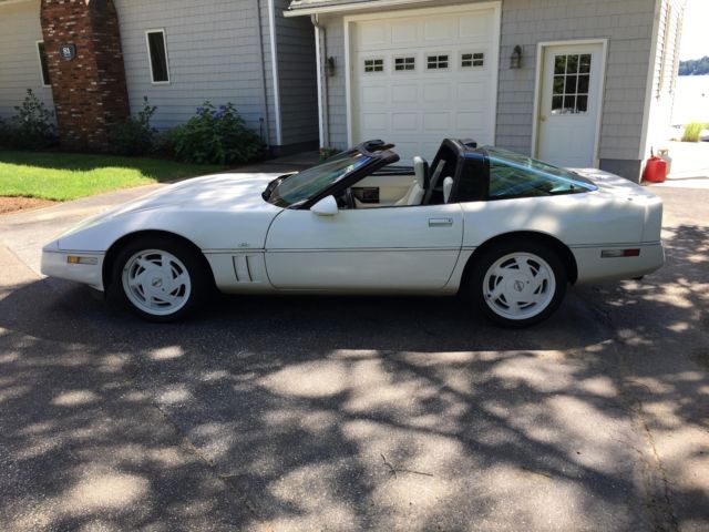 1988 Chevrolet Corvette - photo 2