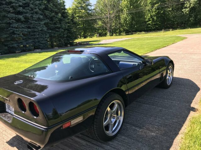 1988 Chevrolet Corvette - photo 2