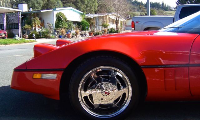 1988 Chevrolet Corvette Coupe - photo 2