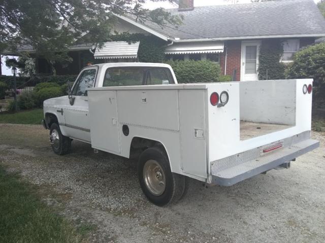 1988 Chevrolet C/K Pickup 3500 - photo 2