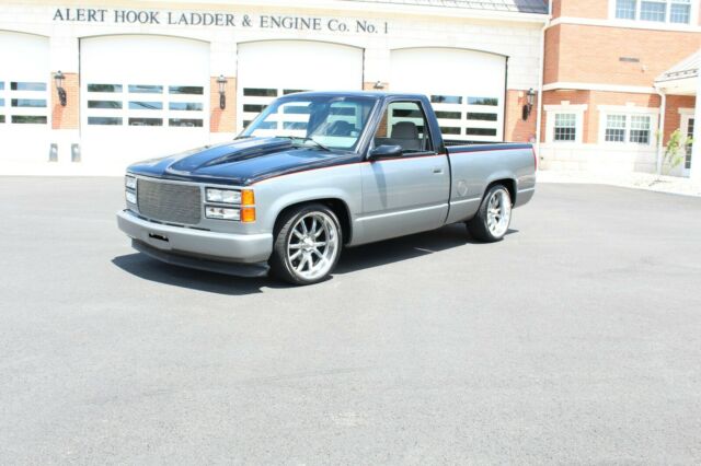 1988 Custom Gmc 1500 bagged low rider Immaculate accuair airbags 1988 Chevrolet Silverado 1500 GMC Sierra