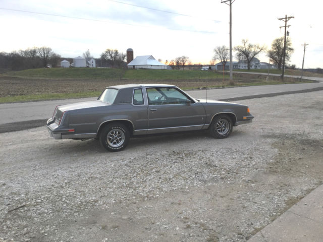 1988 Cutlass Supreme Survivor 40,000 original miles! 1988 Oldsmobile Cutlass Brougham