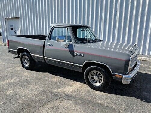 1988 Dodge Other Pickups -- - photo 4