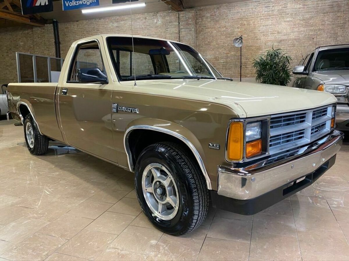 1988 Dodge Dakota Base 2dr Standard Cab LB 1988 Dodge Dakota Base 2dr Standard Cab LB
