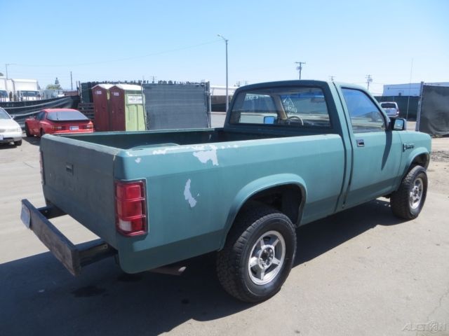 1988 Dodge Dakota Base Standard Cab Pickup 2-Door - photo 5
