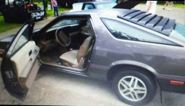 1988 Dodge Daytona - photo 4