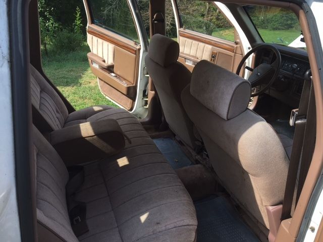 1988 Dodge Dynasty - photo 4