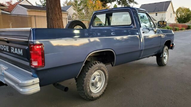 1988 Dodge Ram 1500 4x4 - photo 11