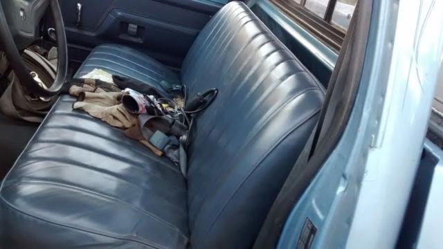 1988 Dodge Ram 2500 - photo 10