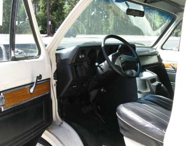1988 Dodge Ram 3500 VAN - photo 6