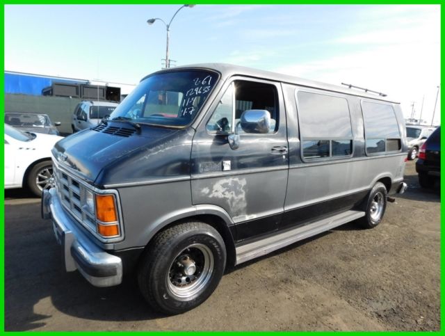 1988 Dodge Ram Van 8-Cylinder Gas NO RESERVE 1988 Dodge Ram Van