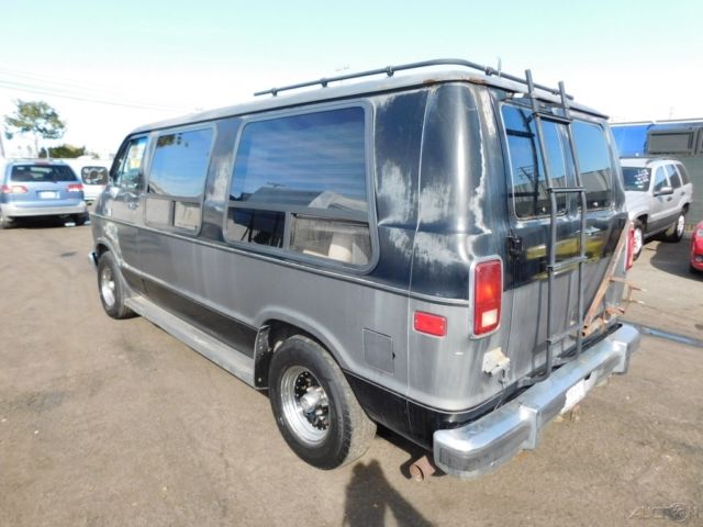 1988 Dodge Ram Van - photo 5