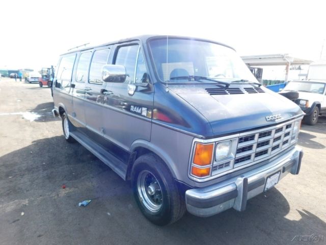 1988 Dodge Ram Van - photo 8