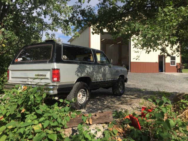 1988 Dodge Ramcharger SE - photo 2