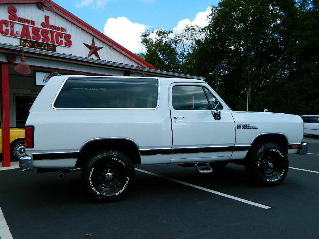 1988 Dodge Ramcharger - photo 13