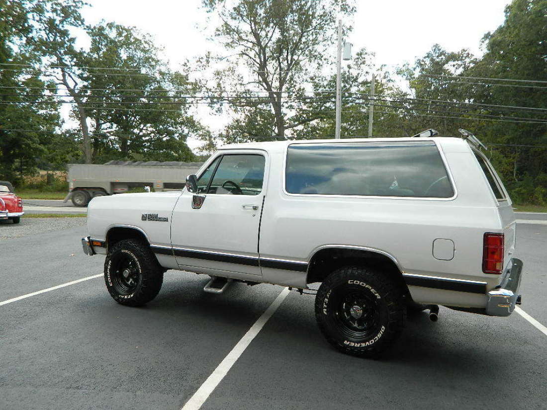 1988 Dodge Ramcharger - photo 9