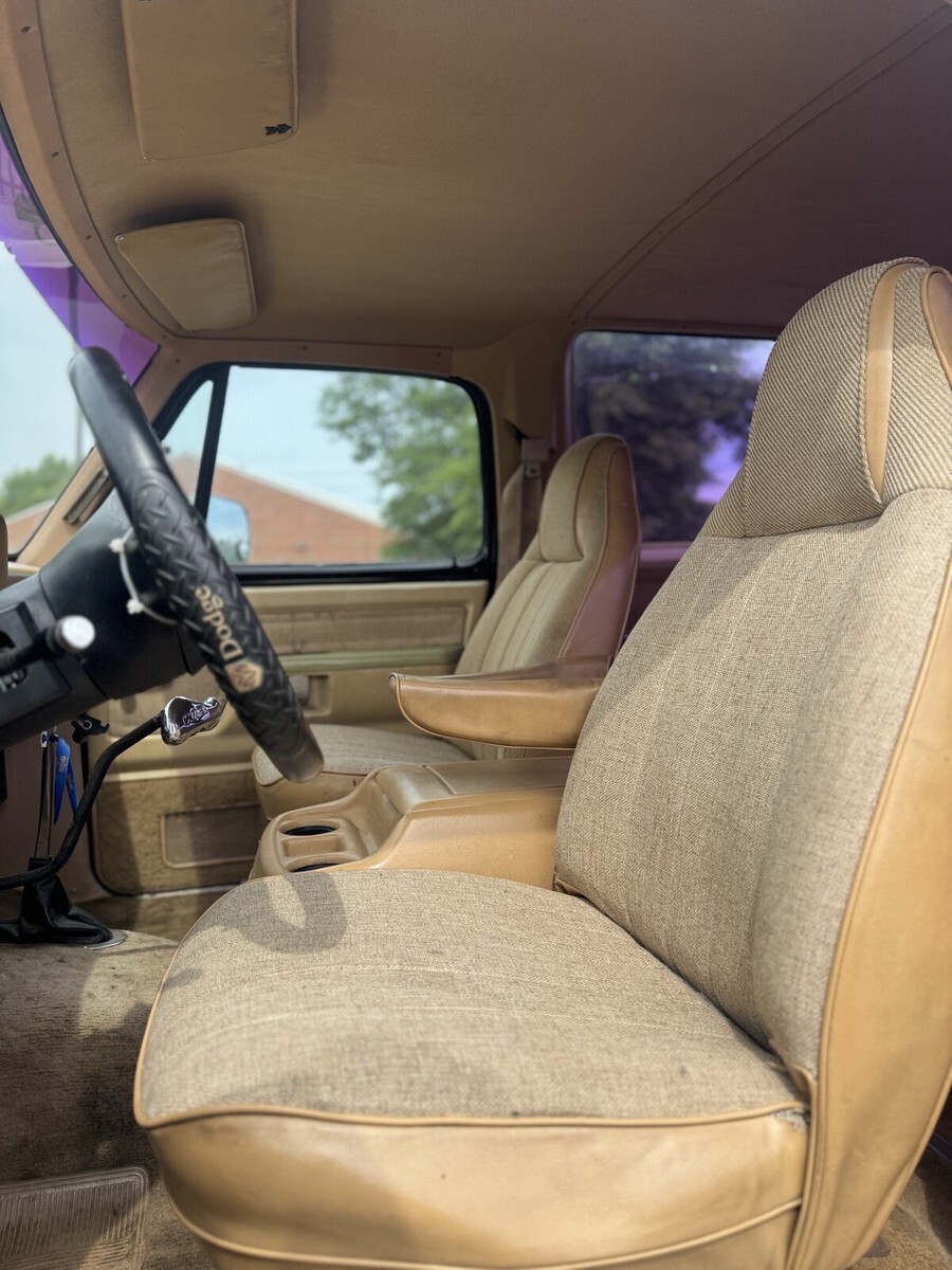 1988 Dodge Ramcharger AW-100 - photo 10