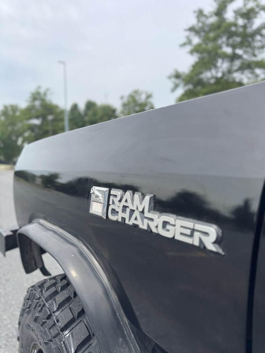 1988 Dodge Ramcharger AW-100 - photo 9