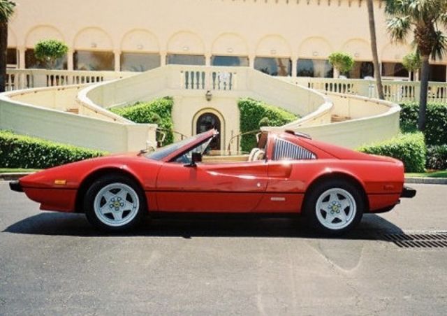 1985 Ferrari 308 GTSi Quattrovalvole - photo 2