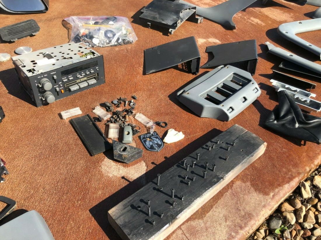 1988 Pontiac Fiero - photo 12