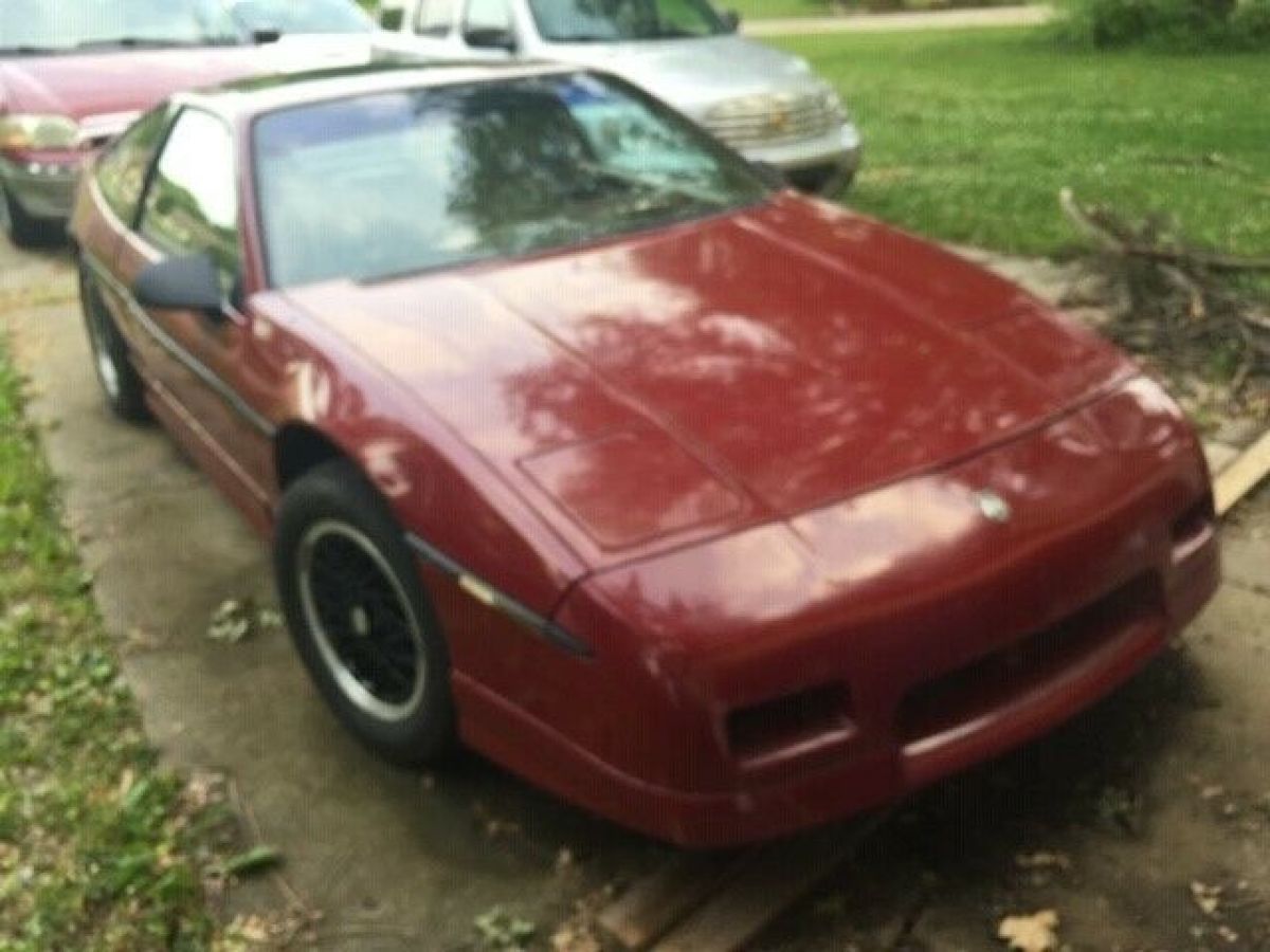 1988 Pontiac Fiero GT - photo 3