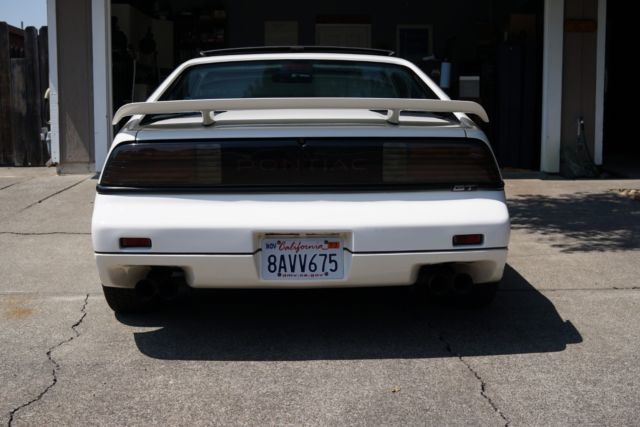 1988 Pontiac Fiero GT - photo 3