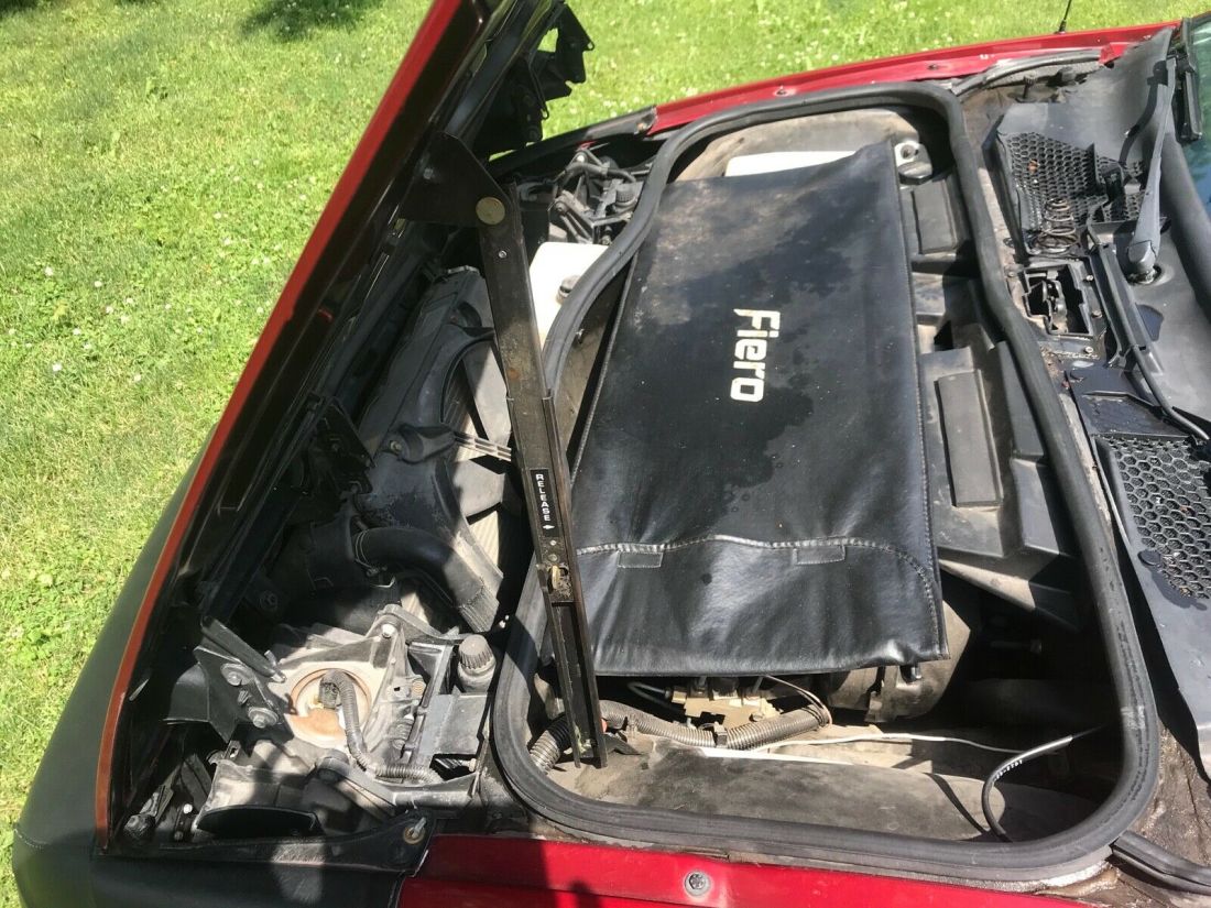 1988 Pontiac Fiero - photo 13