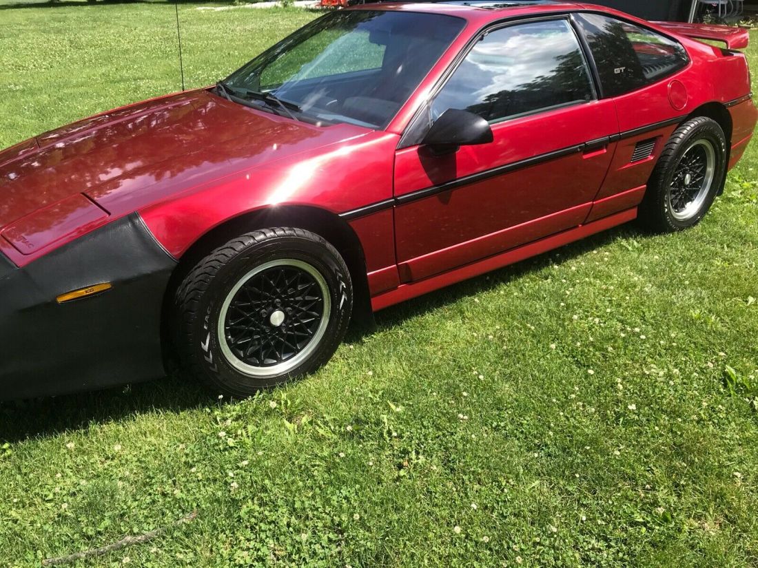 1988 Pontiac Fiero - photo 6