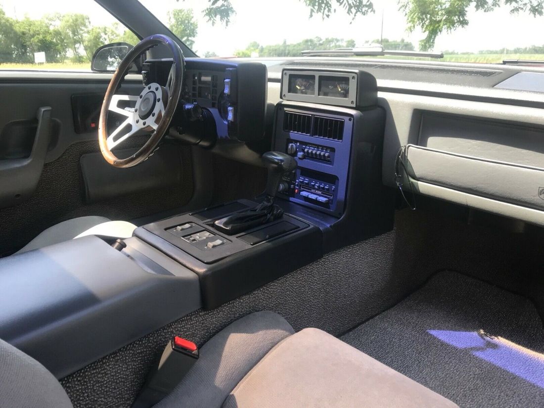 1988 Pontiac Fiero - photo 9