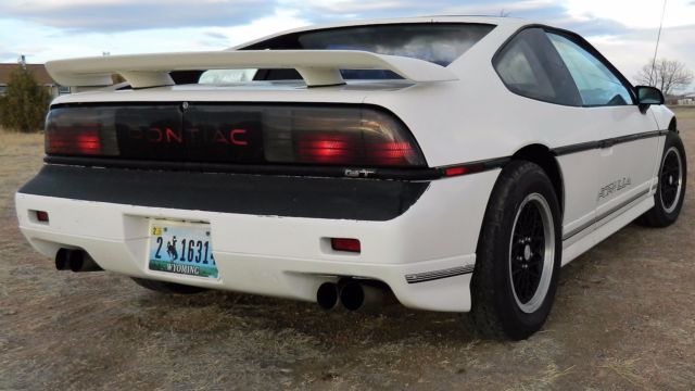 1988 Pontiac Fiero GT - photo 4