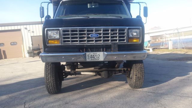 1988 Ford E-Series Van custom mobile command center - photo 4