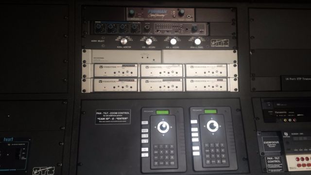 1988 Ford E-Series Van custom mobile command center - photo 8