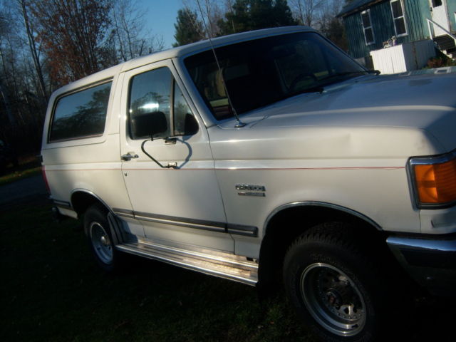 1988 FORD BRONCO 4X4 WHITE SUV GREAT DAILY DRIVER 1988 Ford Bronco XLT