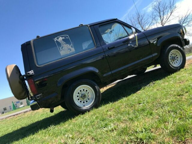 1988 Ford Bronco XLT 4 x4 - photo 12