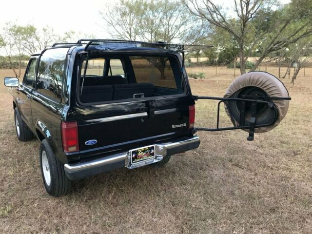 1988 Ford Bronco XLT 4 x4 - photo 10