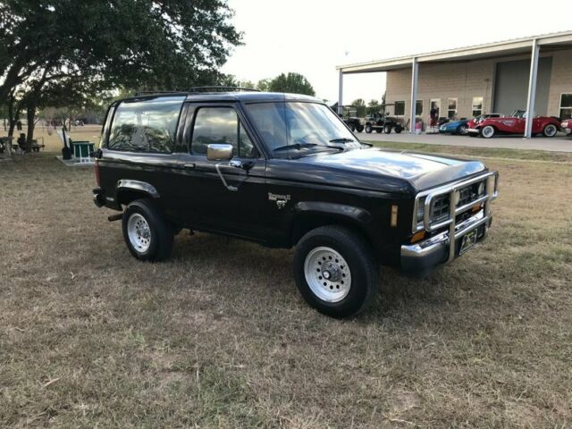 1988 Ford Bronco XLT 4 x4 - photo 4