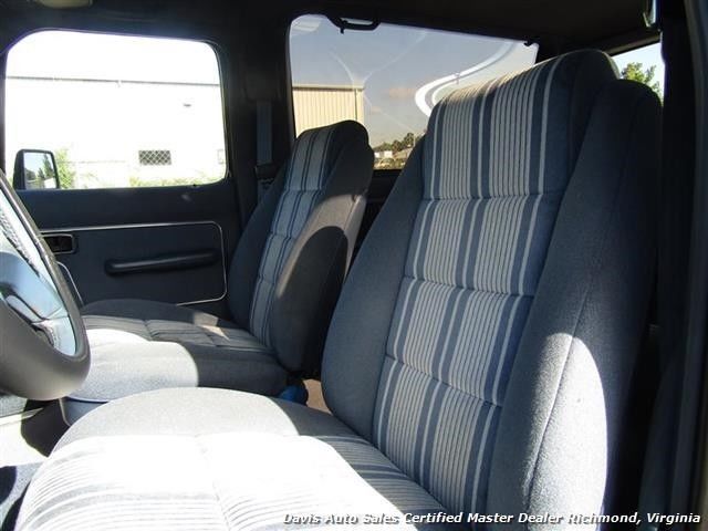 1988 Ford Bronco XLT 4X4 - photo 11