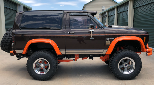 1988 Ford Bronco II XLT Show Truck Harley Limited Edition-compare Blazer Jeep CJ 1988 Ford Bronco II XLT