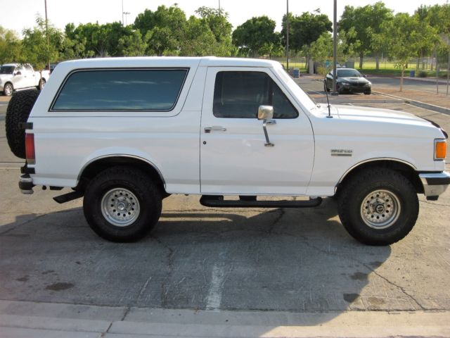 1988 FORD BRONCO RUST FREE - LOW ORIGINAL MILEAGE 1988 Ford Bronco XLT