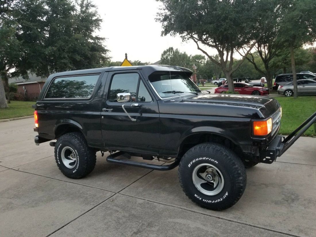 1988 Ford Bronco U100 - photo 2