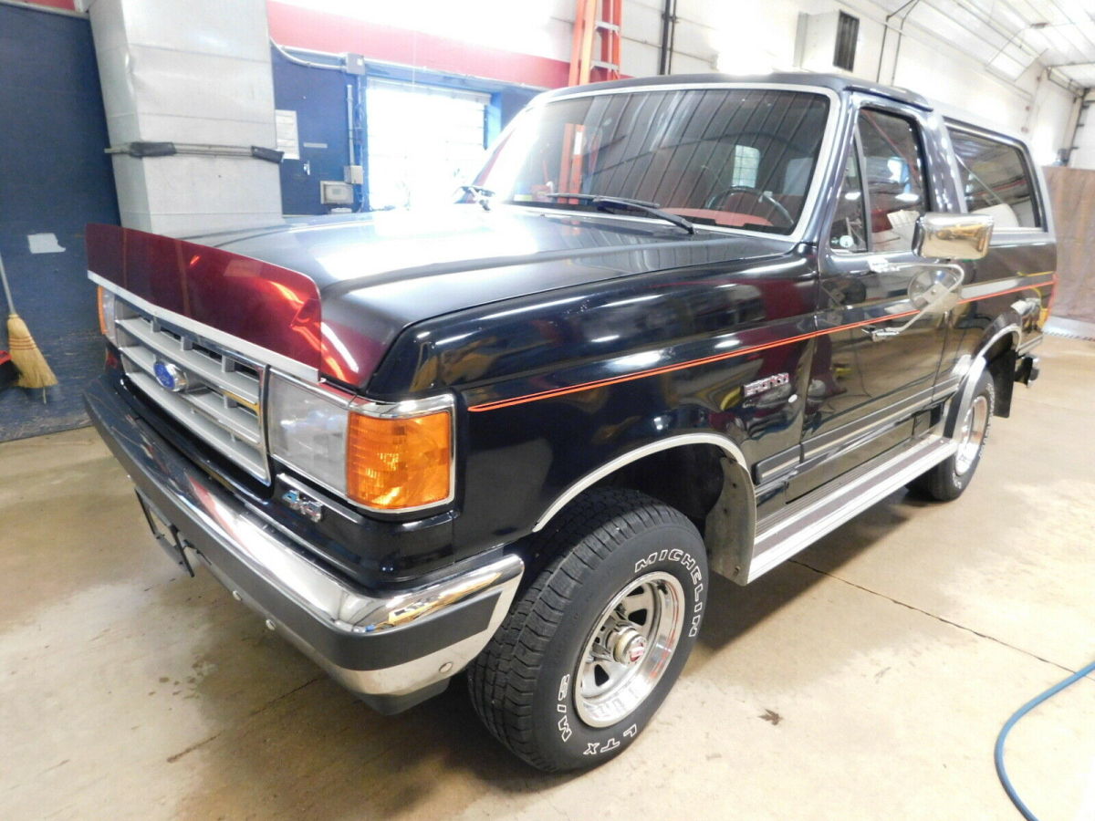 1988 Ford Bronco T1291477 1988 Ford Bronco