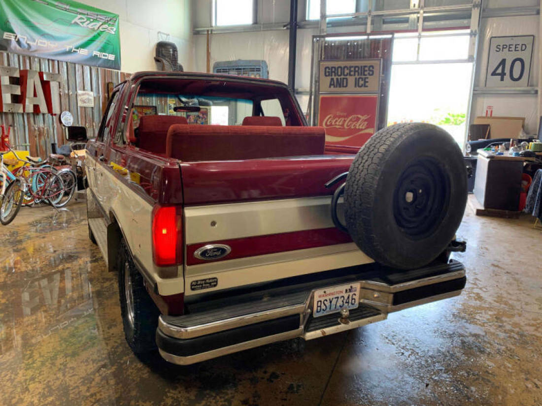 1988 Ford Bronco XLT 2dr 4WD SUV - photo 13