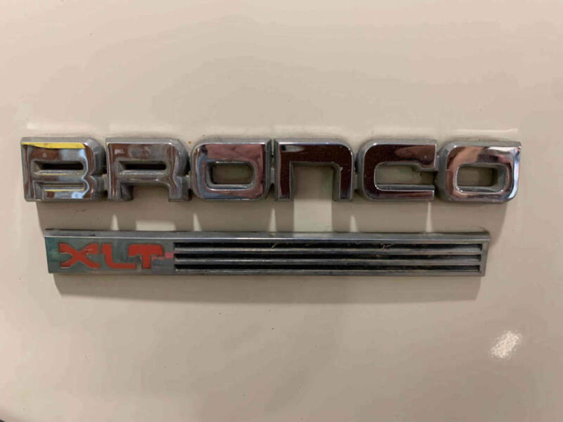 1988 Ford Bronco XLT 2dr 4WD SUV - photo 5