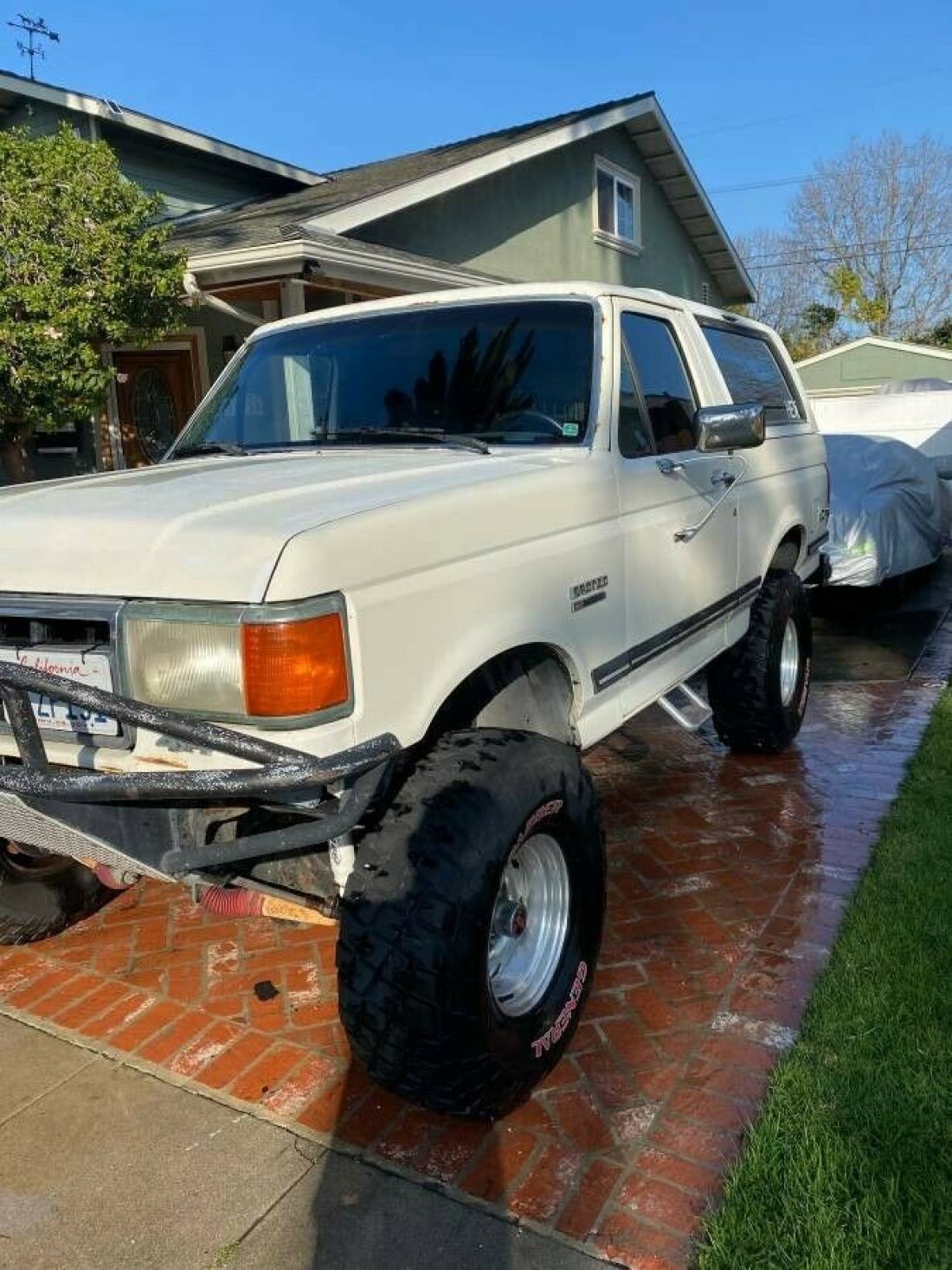 1988 Ford Bronco XLT 4x4 Lifted "O.J." (Off Road Ready) 1988 Ford Bronco U100